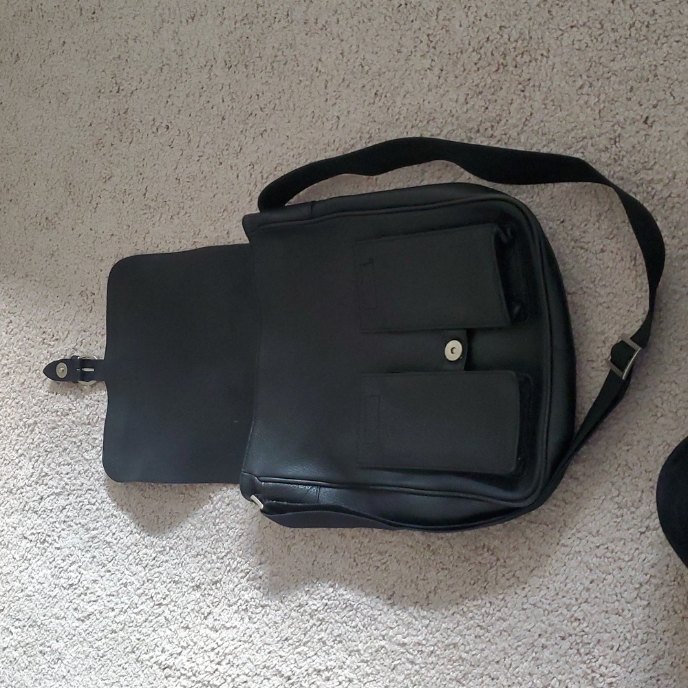BALMAIN PARIS , Black Leather Men's And Women Shoulder Bag, Retail $1,450 - Picture 4 of 9